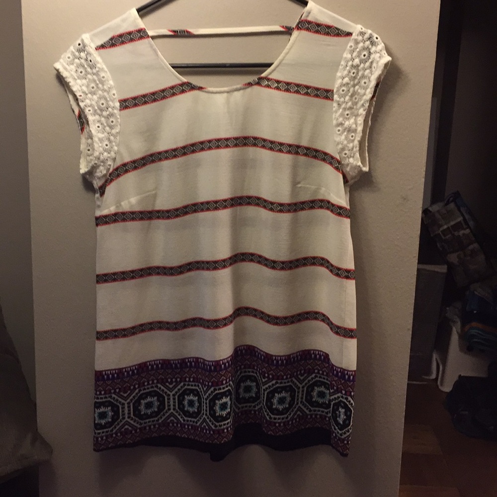 Mezzate Lace Sleeve Top - XS